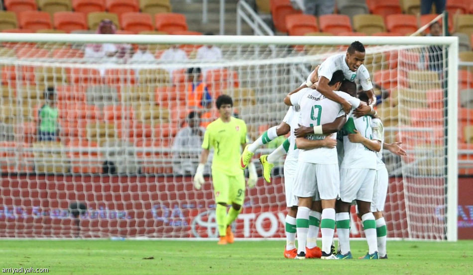 الأهلي يضرب بالأربعة ويوقف انتصارات الوحدة