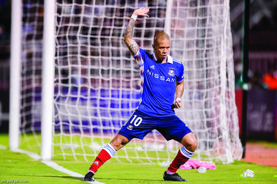 مجموعات شرق القارة..
الصراع يستمر بين 13