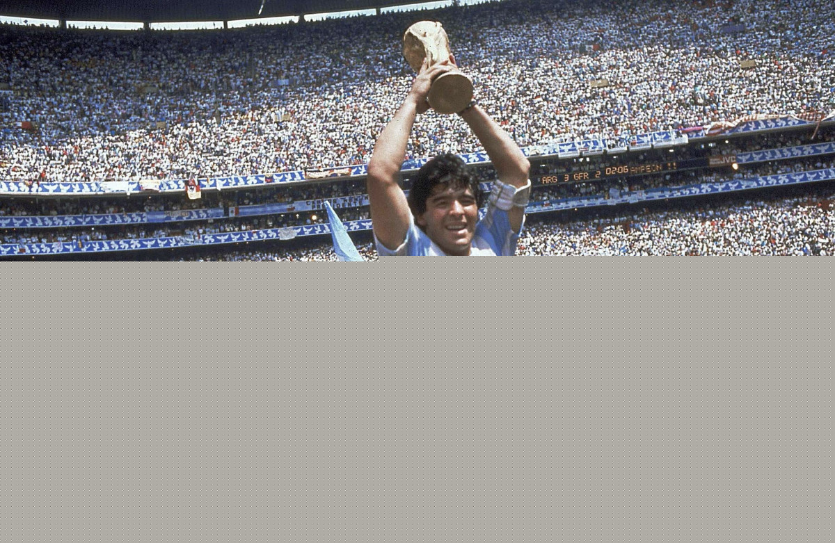 الأسطورة.. يرحل