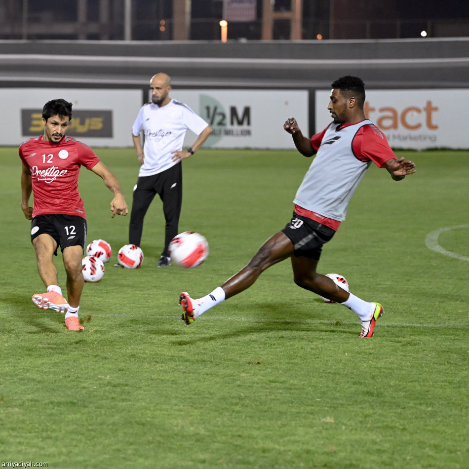 الشباب يريح الدوليين.. ويكشف عن الإصابات