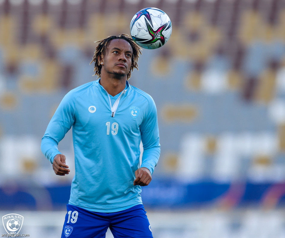 آلام العضلة تبعد البليهي عن الهلال