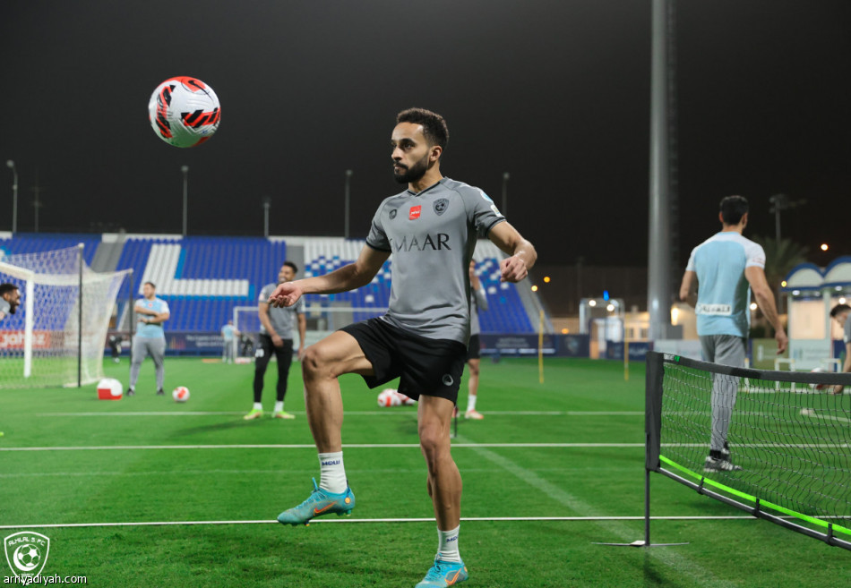 الهلال يستعيد الفرج قبل الاتفاق