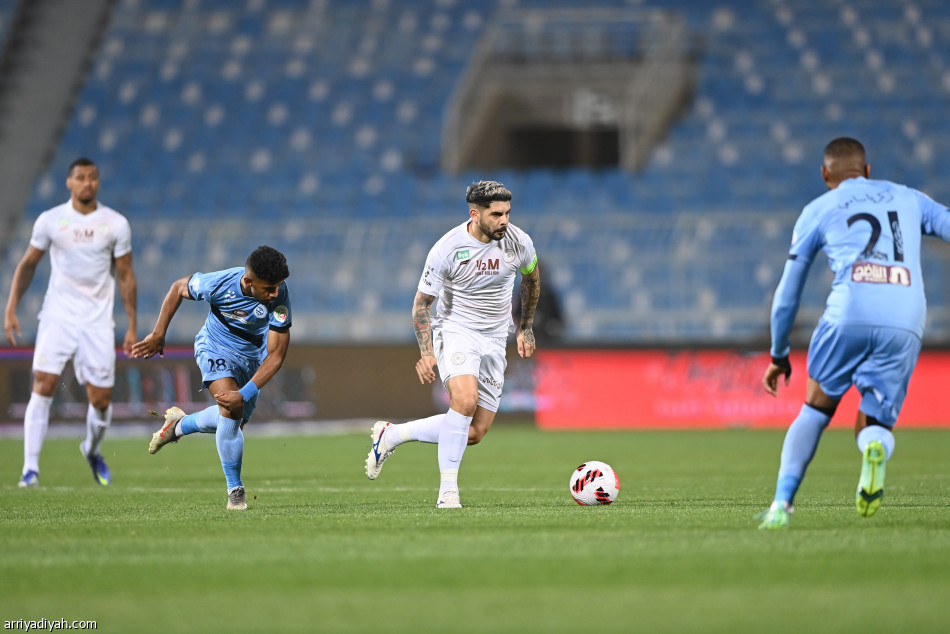 الشباب يعود إلى المركز الثاني بنقاط الباطن