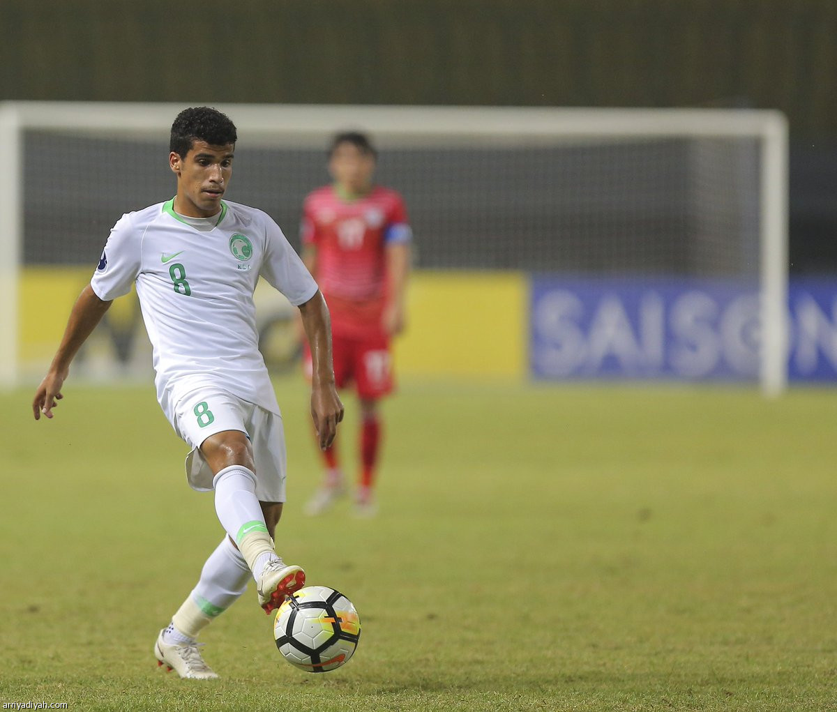 بالعلامة الكاملة