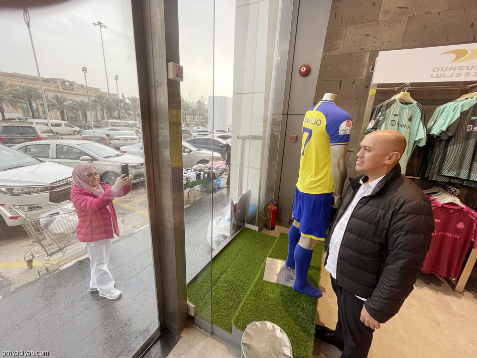 رونالدو يكسب تحدي الجزاء