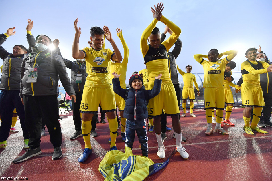 ساندرو يودع التعاون بالدموع