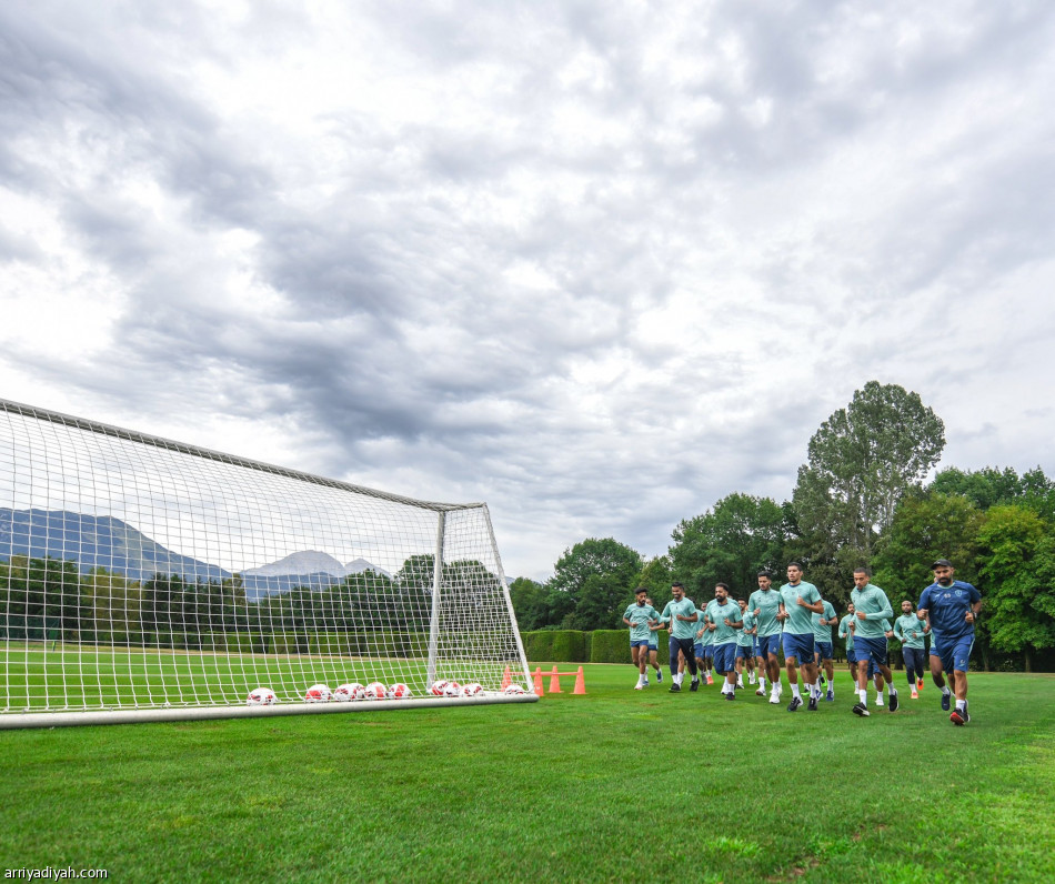 الفتح.. دونيس يرفع لياقة اللاعبين