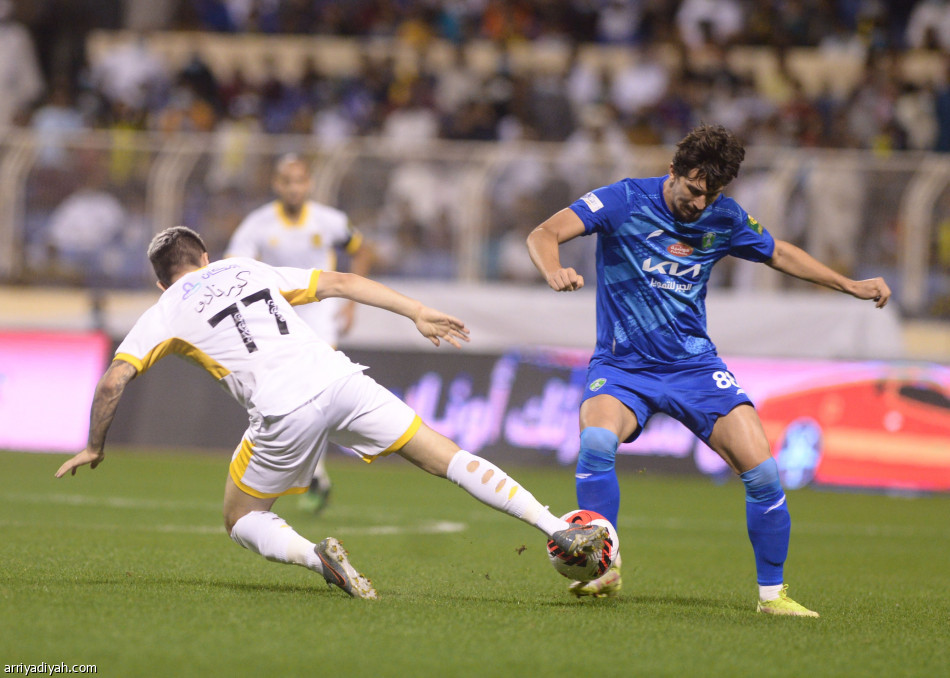 الاتحاد يرد دين الفتح