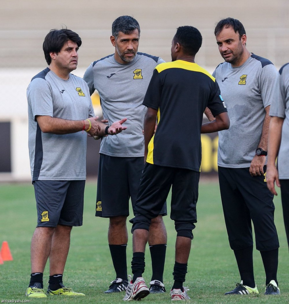 الإتحاد يغلق تدريباته استعداداً للباطن