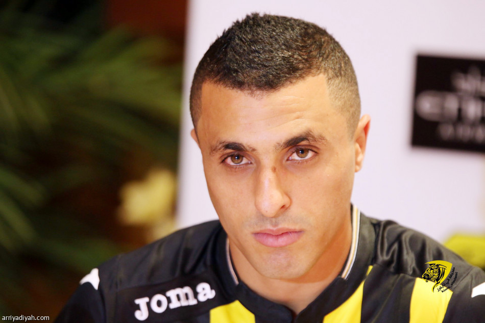 علاقتي بكهربا أكبر من هذيان رئيس الزمالك