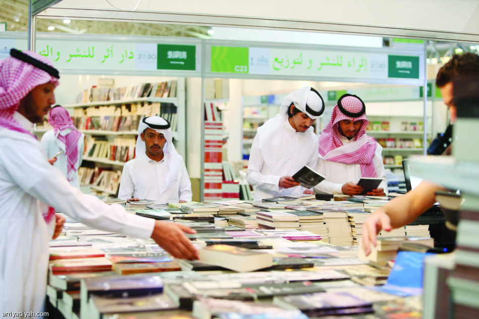 فنانون وأدباء و10 دور ماليزية في معرض الرياض