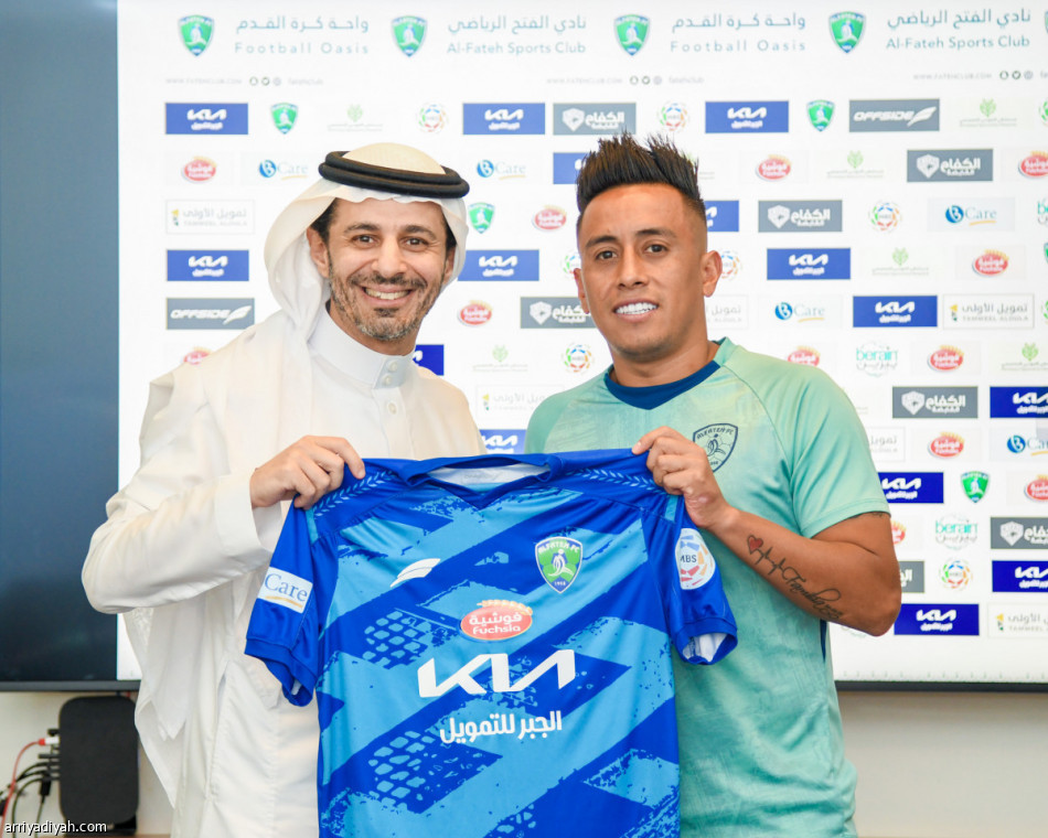 الفتح يبقي كويفا حتى 2025