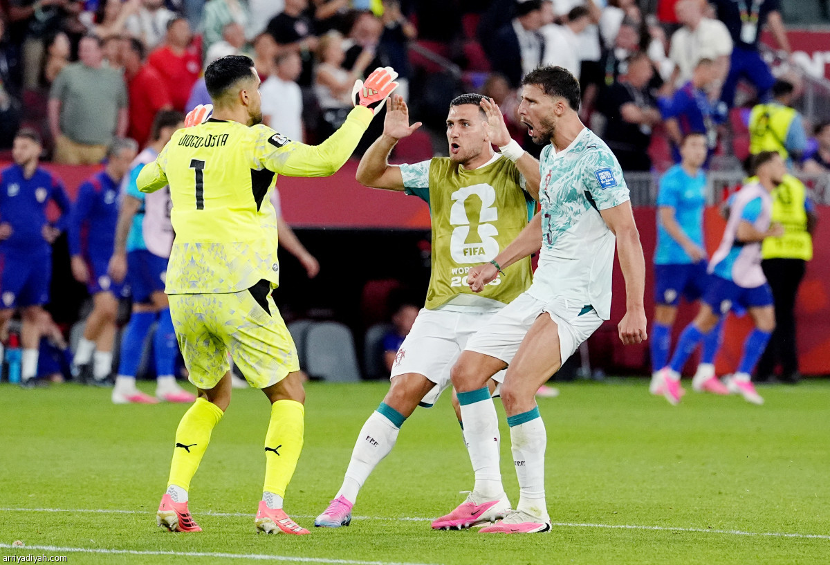 البرتغال تتأهل