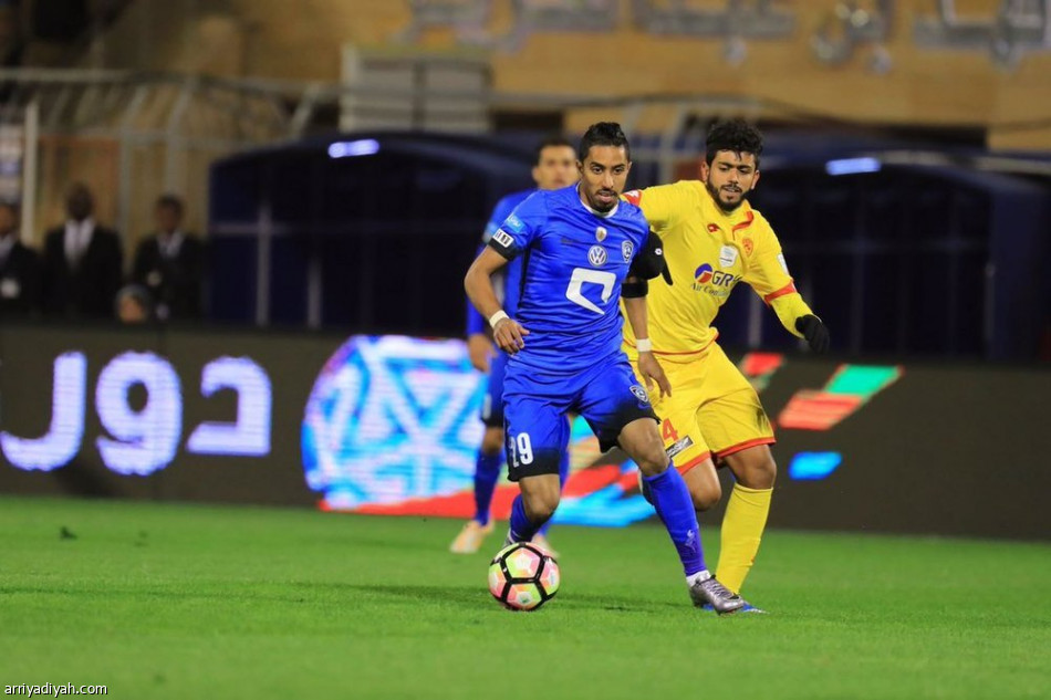 القادسية يوقف انتصارات الهلال