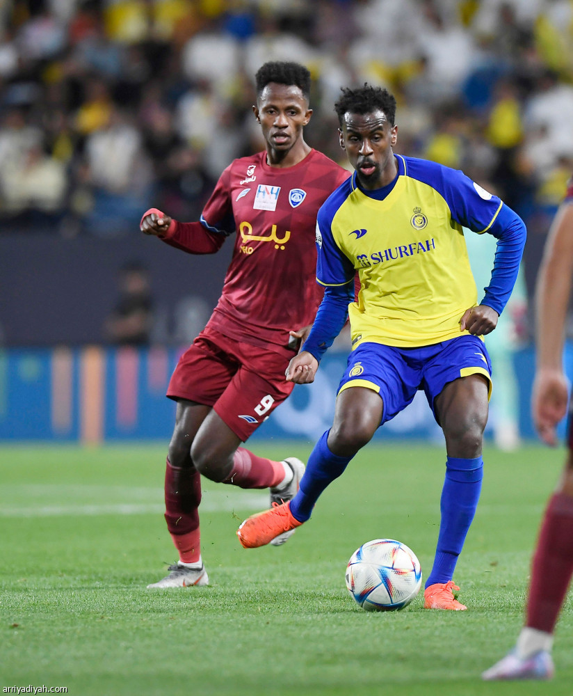 قذيفة الدون.. 
تكسر رقم مانشستر