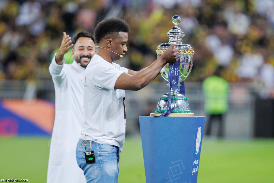 90 دقيقة..
فرحة أبطال «روشن»