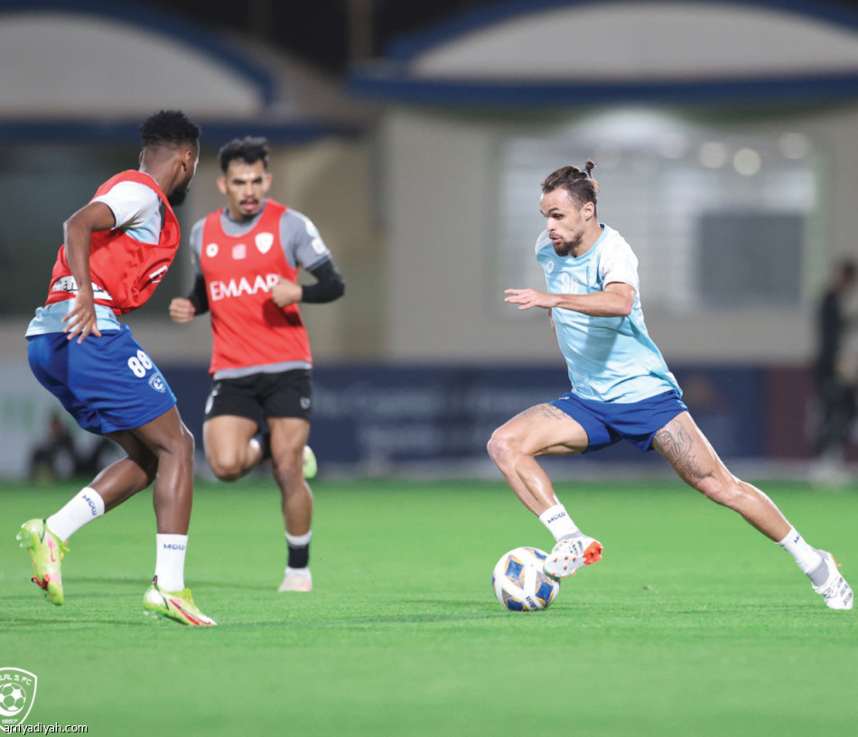 اليوم بالظهور الـ 20..
دياز يواصل مطاردة كوزمين