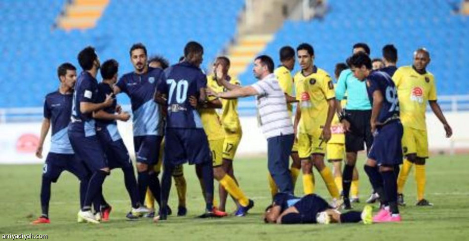 الباطن يواصل تألقه ويتأهل لربع النهائي