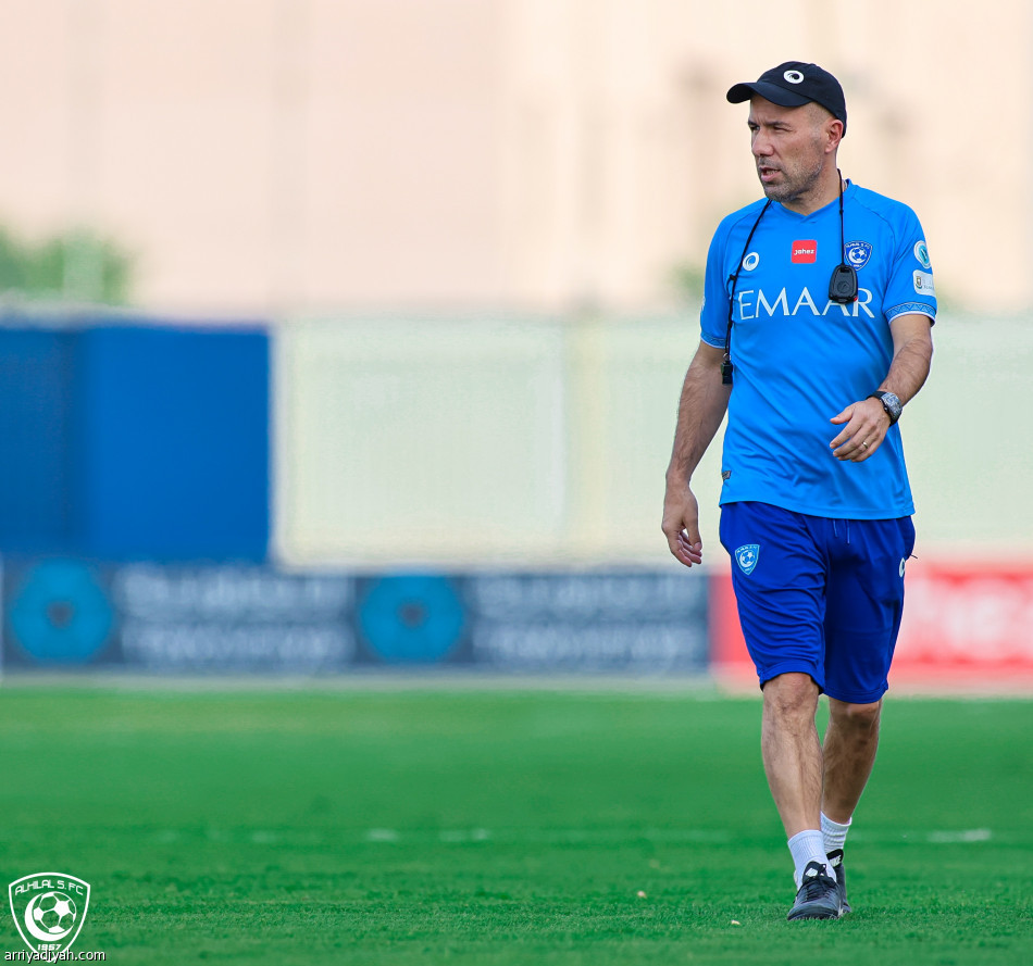 الهلال يستعيد الفرج.. ويغادر إلى دبي