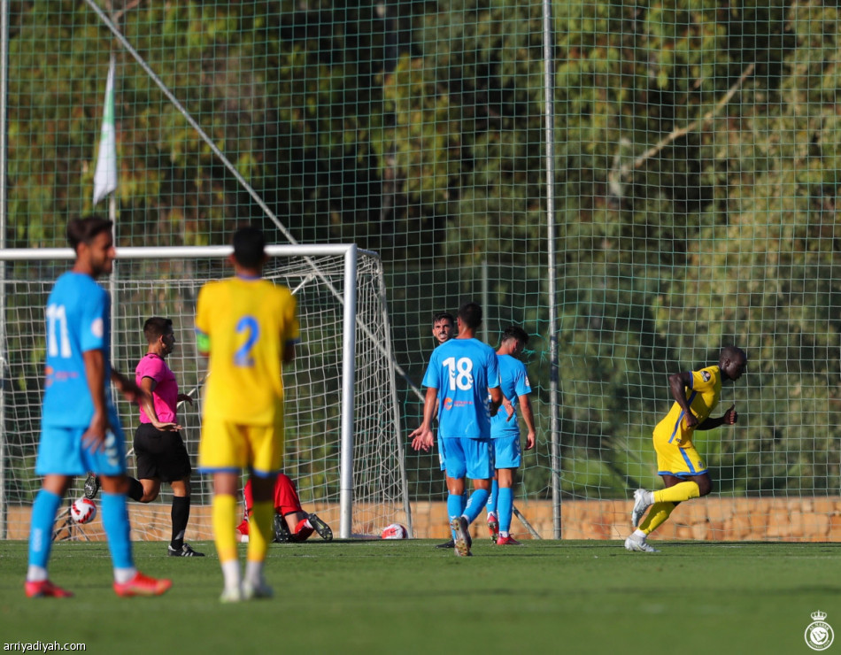 النصر يكسب توريمولينوس في دقيقتين