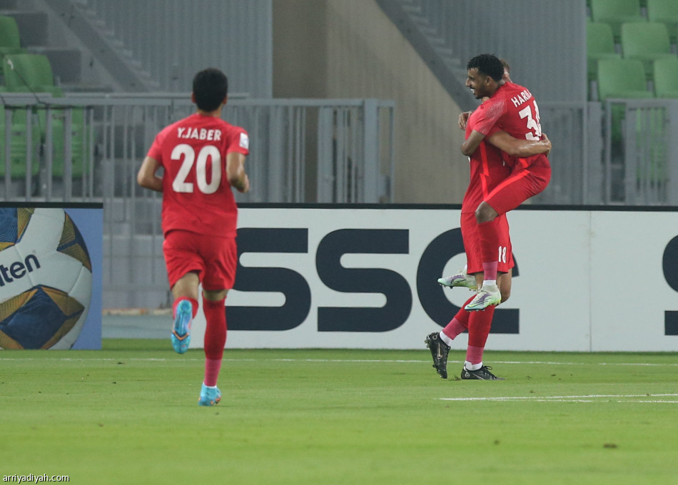 شباب الأهلي يُمطر شباك الغرافة بـ8 أهداف