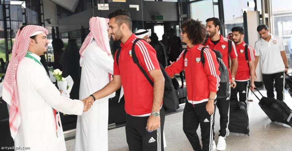 ملعب الأهلي وملعب الجوهرة يجهزان منتخب الإمارات