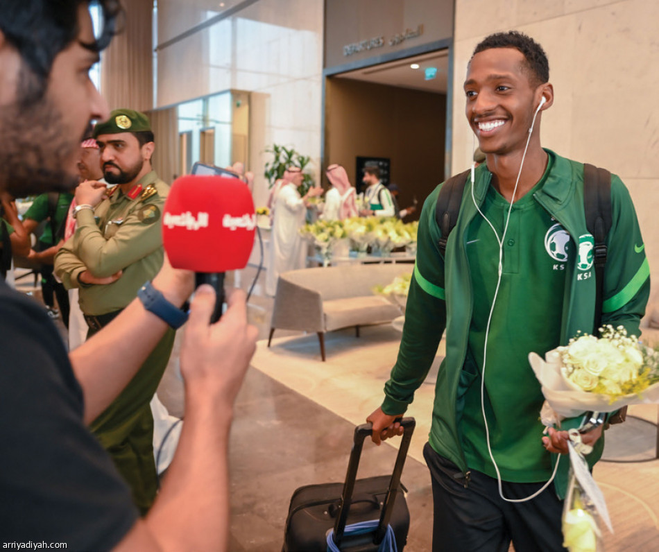 في المطار..
50 دقيقة احتفالات أبطال آسيا