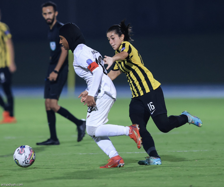 ممتاز السيدات.. الاتحاد يرفض الخسارة أمام الشباب