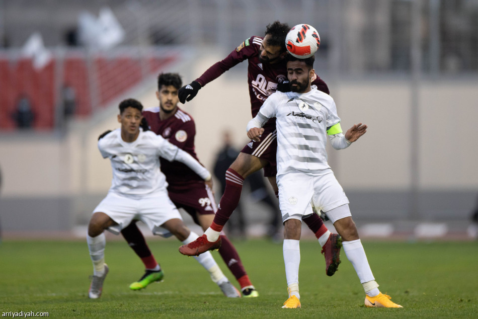 الطائي يقلبها على الفيصلي بثلاثية