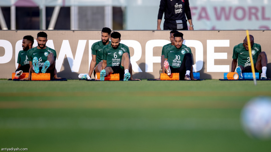 «العوائل» تدعم الأخضر قبل بولندا