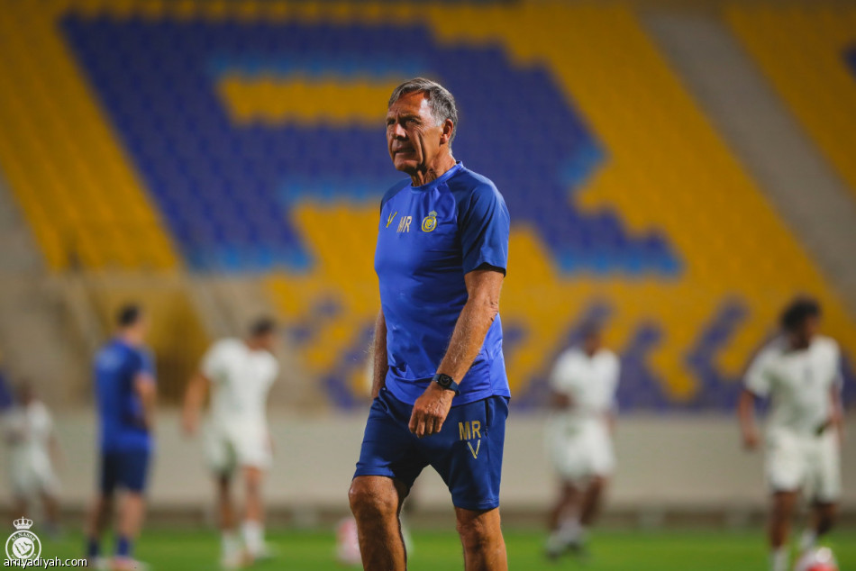 أبوبكر يتدرب في النصر قبل الشباب