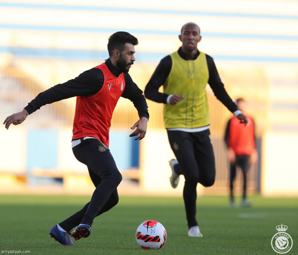 النصر يناور الفتح بـ«لمستين»