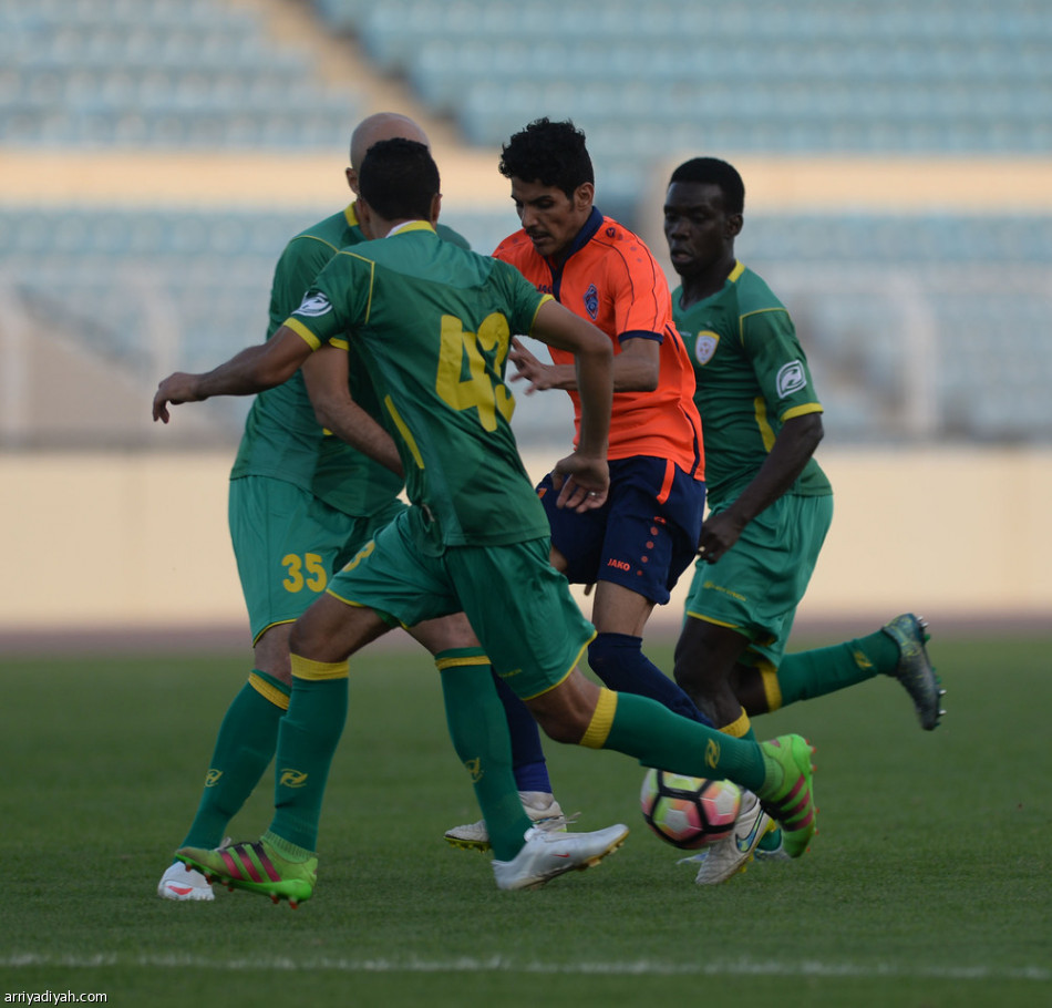 الفيحاء يتغلب على النجوم بثنائية