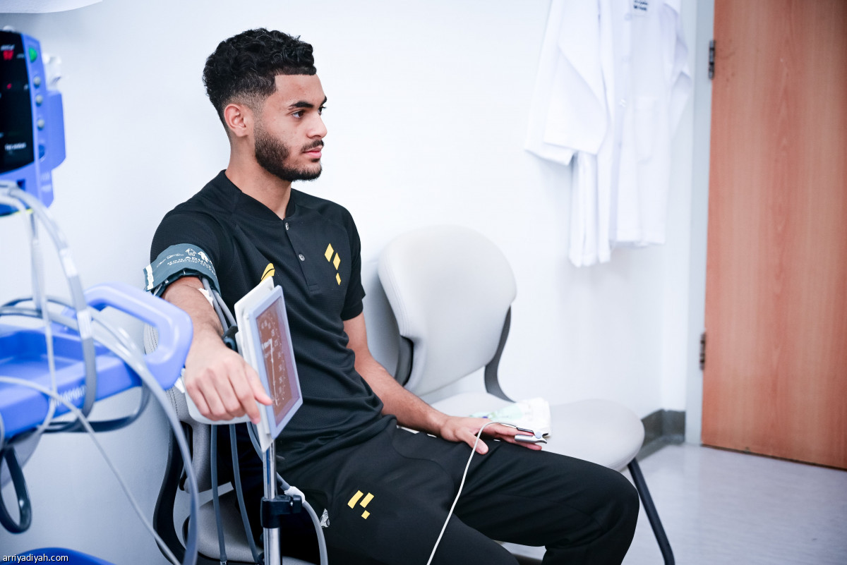 الفتح يفحص اللاعبين