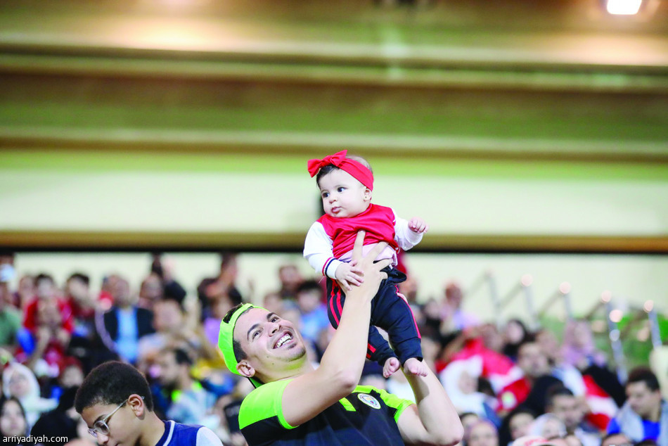 صفحات «الرياضية» تكمل أجواء «الثمانينيات» في أبها