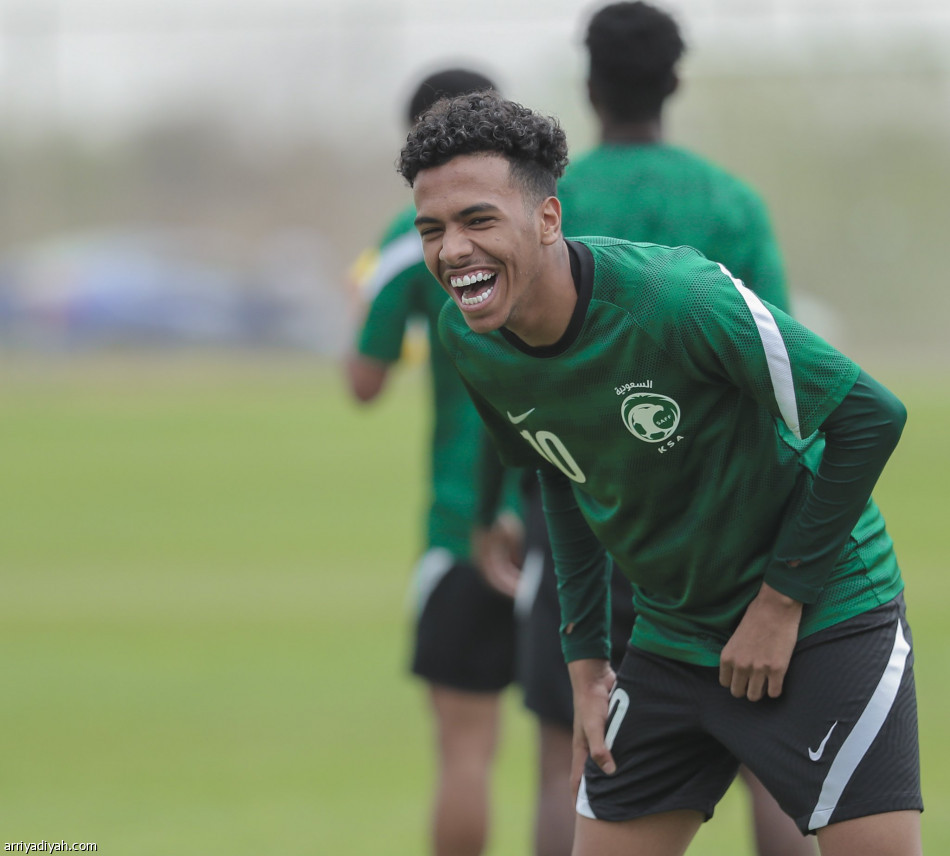 غدا.. الأخضر الشاب يبدأ حملة الدفاع عن «العربي»