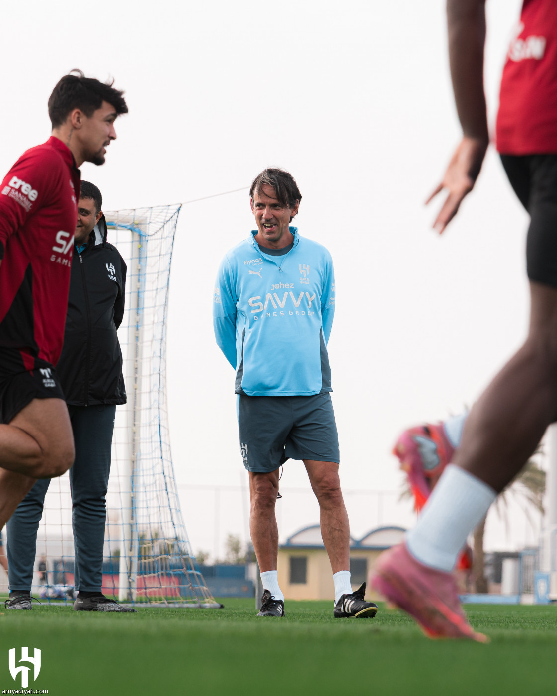 الأزرق يتأهب