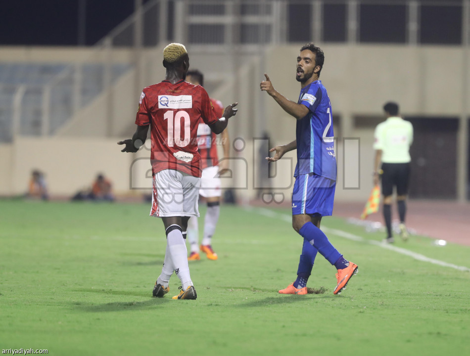 الفتح يجمد رصيد الرائد بهدف بيدرو