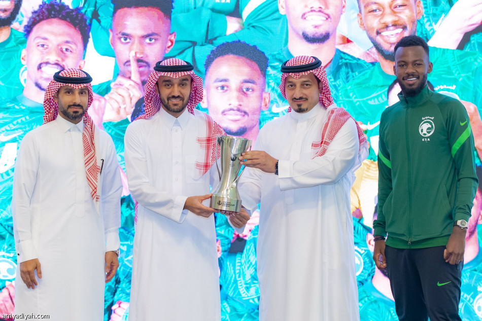 الفيصل يستقبل أبطال آسيا