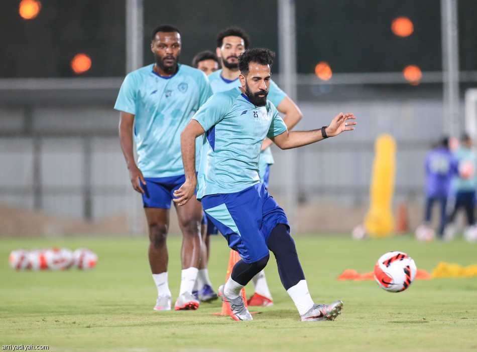 دونيس يرسم خطة الهلال