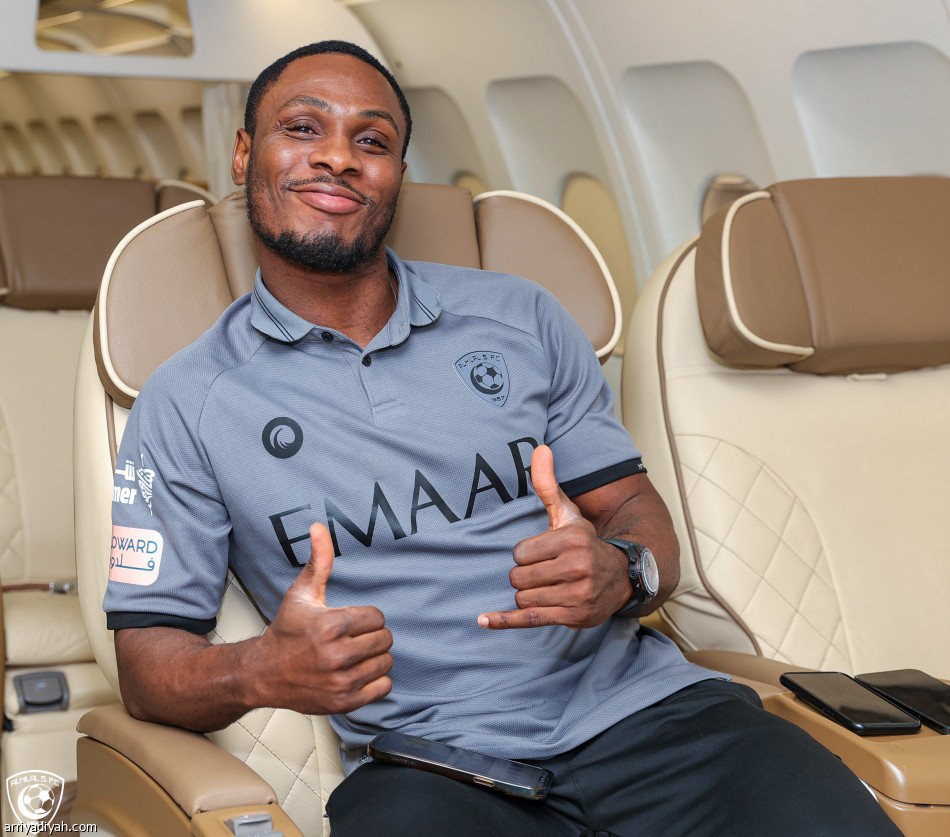 الفرج وسالم والشهراني خارج قائمة الهلال