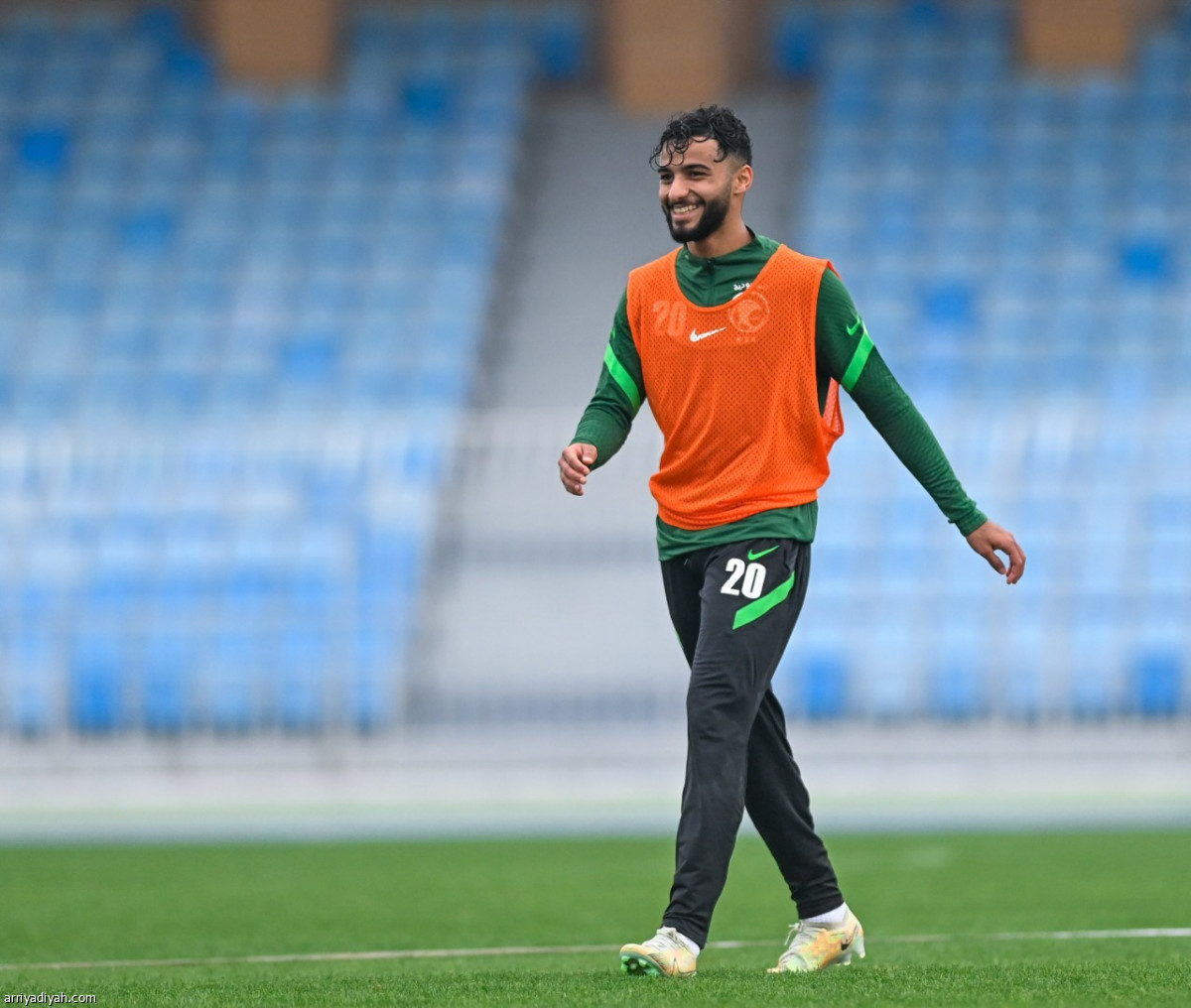 الأخضر مستعد