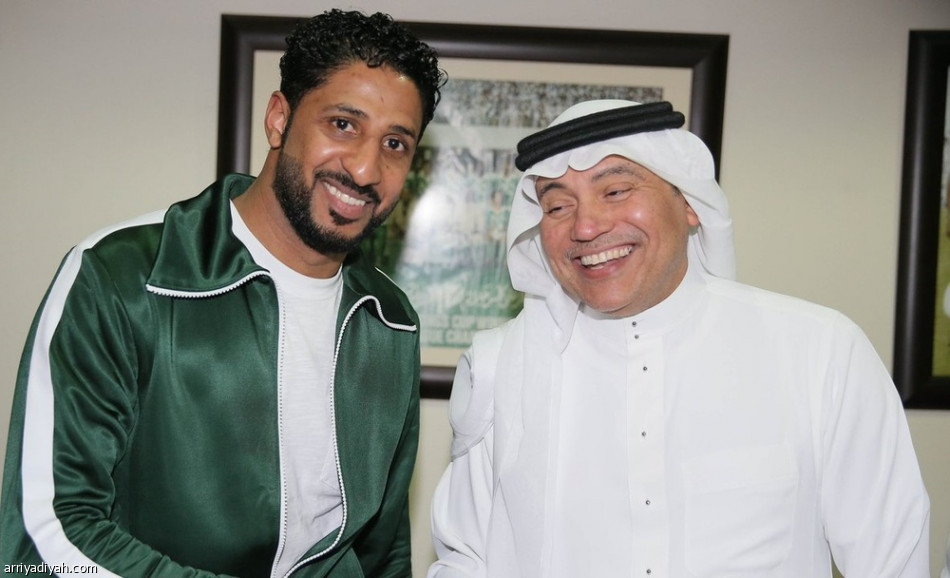 المسيلم أهلاوياً حتى عام 2020