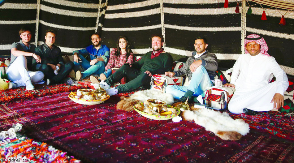 الأطباق السعودية تجذب زوار باكو