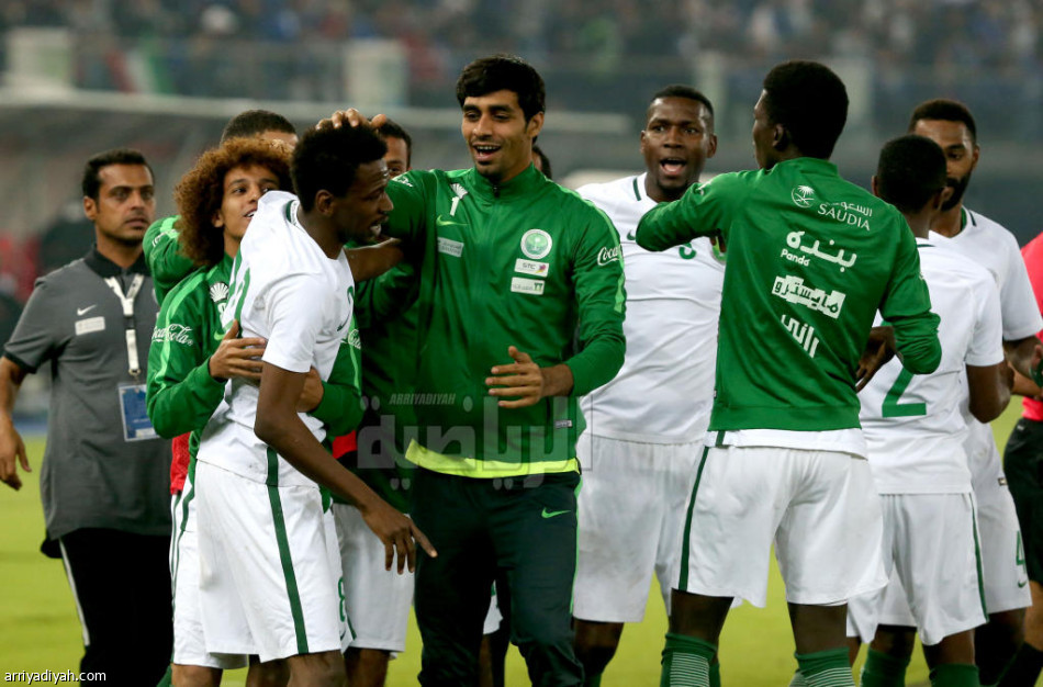 مواهب السعودية يسقطون نجوم الأزرق الكويتي