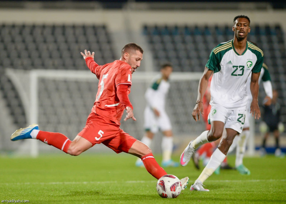 المرة الأولى.. الأخضر يكسب لبنان تجريبيا