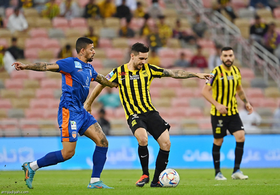 الاتحاد
يكرر الثلاثيات