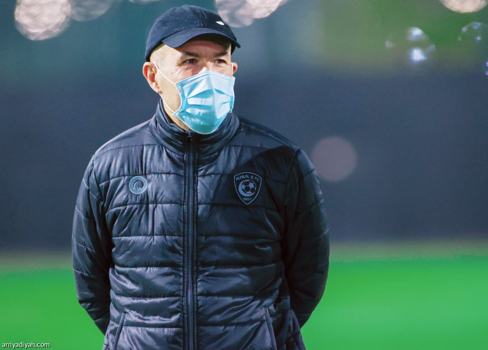 الأزرق 
يلغي الفارق