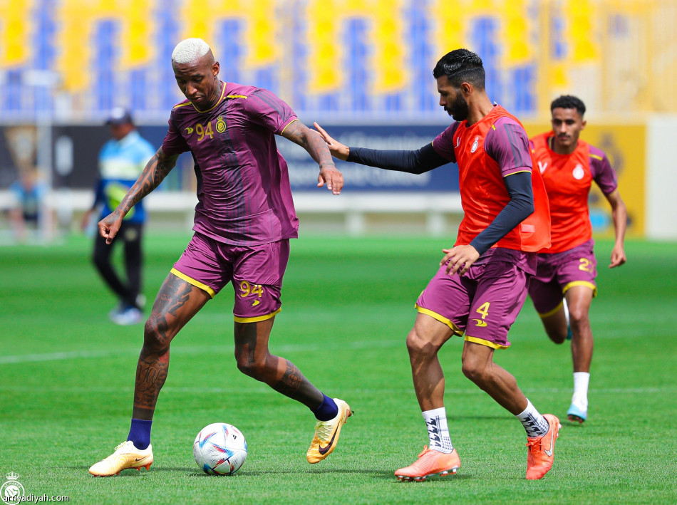 النصر يدشن تحضيرات مواجهة أبها الدورية