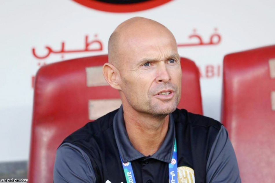 صناعة الأهداف..
العابد يغرد بـ 5